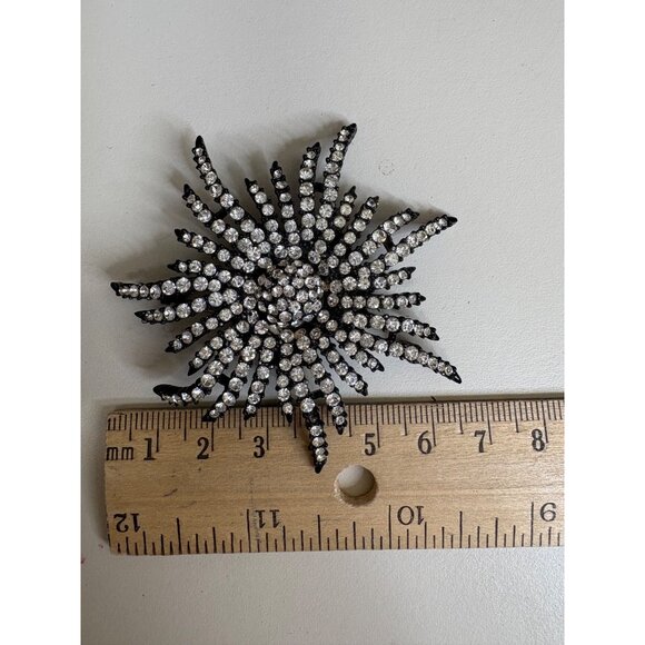 Vintage Rhinestone Black Starburst Brooch Glam Hollywood Old Money Halloween - Picture 12 of 15